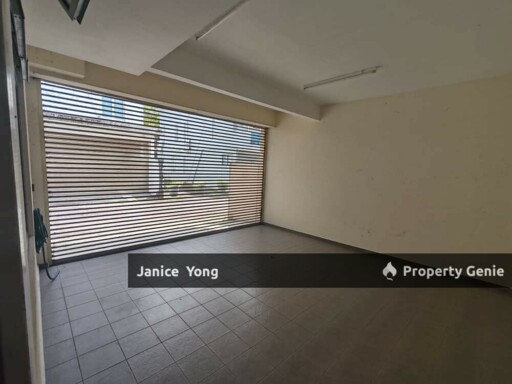 Dictyo Alba @ Setia Tropika End Lot