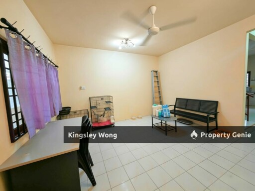 Taman Mas, Falim 2.5 Storey Terrace House Near Menglembu First Garden Basic Condition