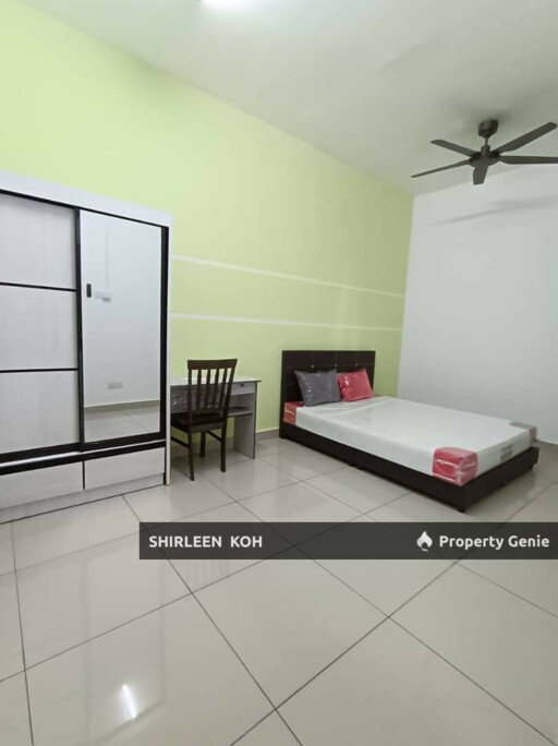 Male Room Renting at Suriamas Suites Condominium @ Larkin JB Town