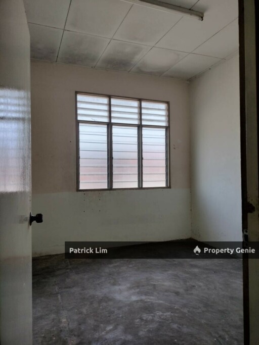 Taman Seri Pelangi Double Storey House (For Rent)
