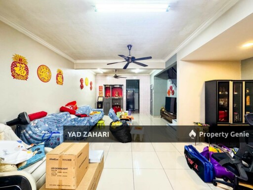 Desa Latania, Shah Alam | 2-Storey Terrace 4 Bedrooms | RM680K - Facing Open, Kitchen Extended & Gated Guarded