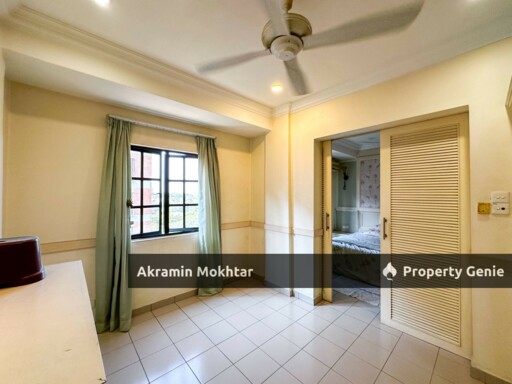 FREEHOLD & 1 COVERED PARKING | EVERGREEN PARK ACORN & HAZEL Condominium Sg Long