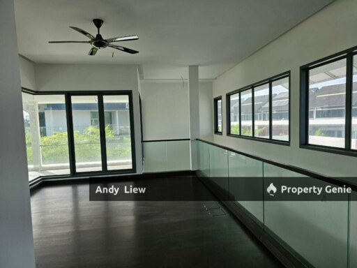 Thistle Grove Denai Alam 3 storey corner unit freehold linkhouse