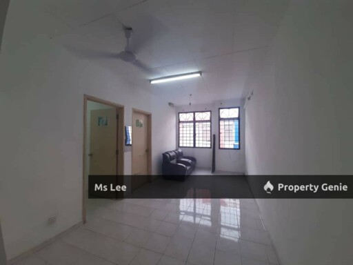 2nd Floor Shop Apartment @ Batu Caves Centerpoint, Taman Industri Bolton, Batu Caves-Ready 15/11
