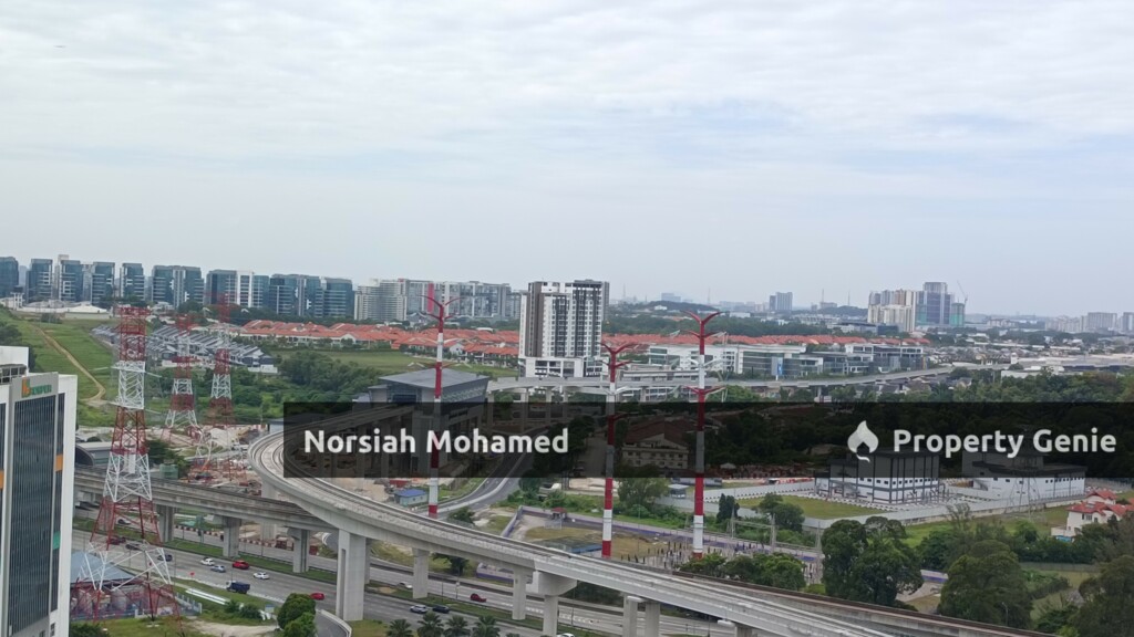 10 mins to MRT Kelana Jaya End Lot High Ceiling Level Sterling Condo @PJ