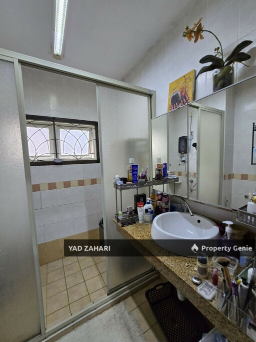 Bukit Jelutong, Shah Alam | 2-Storey Superlink Terrace 5+1 Rooms | RM970K - Fully Reno & Extended and Prime Location