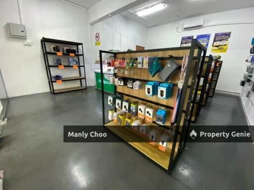 FACE ROAD G Floor Shoplot Taman Malim Jaya Nr Cheng Merdeka Permai