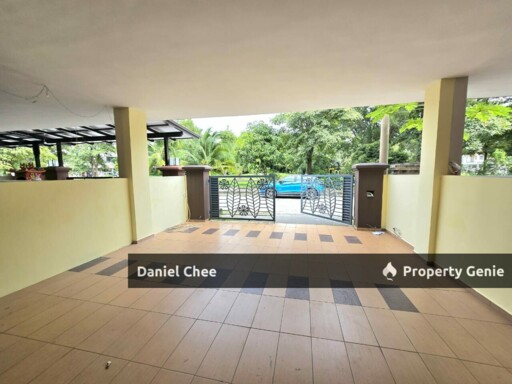Pengkalan New Painted Facing Field Double Storey Terrance House For Sale