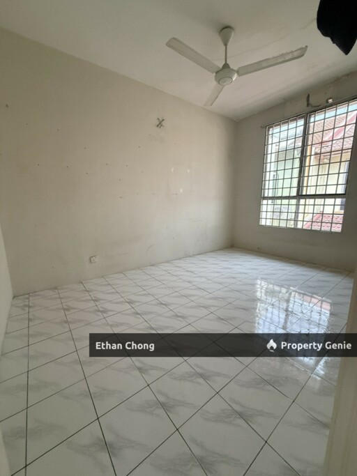 Unfurnished 2 Storey Terrace House for Sale at Mutiara Bukit Raja, Klang