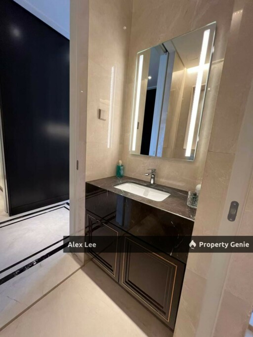 Pavilion Kuala Lumpur Most Luxury and Strategic Suite which Center of City for Sale and Rent