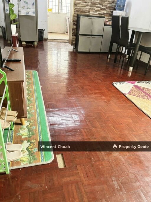 For Sale: 1st Floor Corner Flat Seksyen 2 Wangsa Maju KL | 710 sqft RM280k