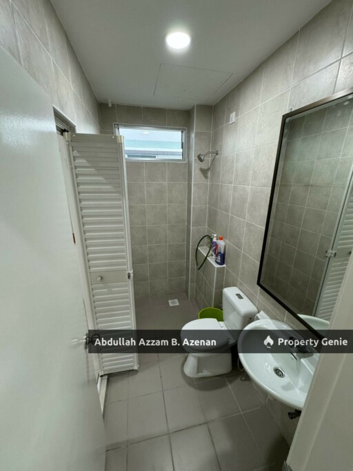 BELOW MARKET RM100K CORNER LOT YARRA PARK (WESTFIELD)