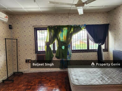 SS18 Subang Jaya Quiet Location Near SS15 and SS18 LRT/MRT Stations