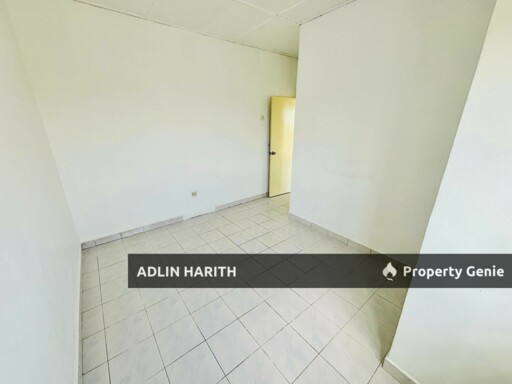 FREEHOLD END UNIT Pangsapuri Kinabalu, Balakong Cheras Selangor.