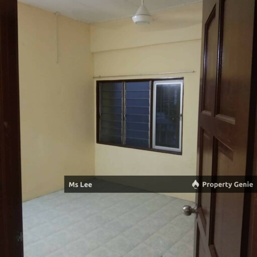 3rd floor Shop Apartment-Taman Desaria-PJS 5-Petaling Jaya-Ready Now