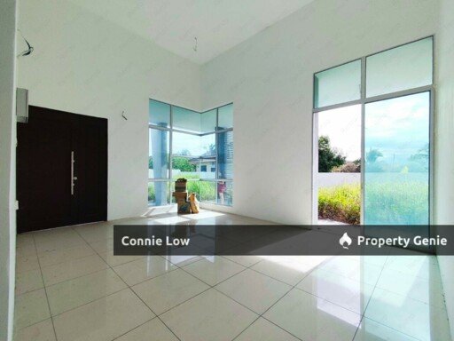 Full Loan ! Corner Single Storey SemiD Guarded Below Market Value!!!