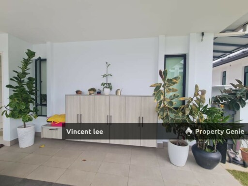 Tenderfield Eco Majestic Semenyih Semi-D Cluster 32X70 Renovated Condition