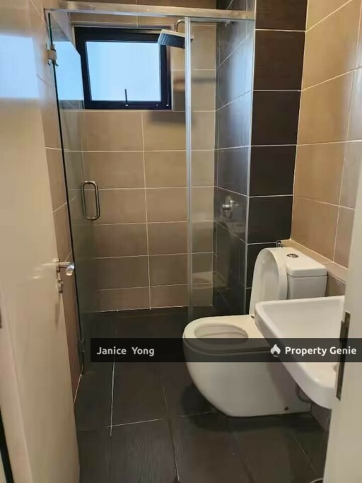 D'Pristine Medini