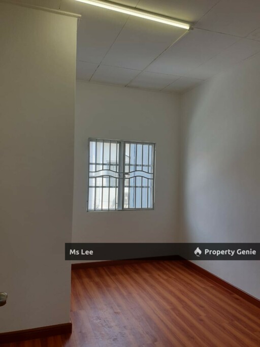 Renovated 2 Storey House @ Bandar Puteri, Klang - Sale Below Bank Value Rm142k