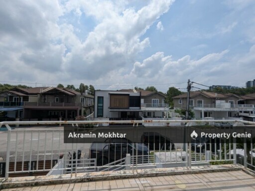 Renovated, Gated & Guarded Semi D Cluster 2 Tingkat Taman Desiran Bayu, Puchong
