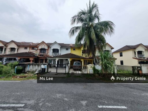 2 Storey house-Bandar Armada Putra @ Pulau Indah,Pelabuhan Klang-Bumi Lot-Good for Investment