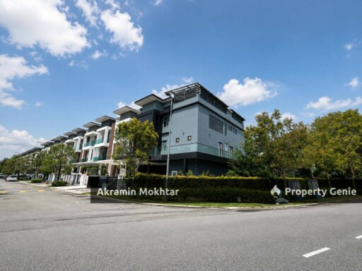 Facing Open, Corner Lot, Fully Renovated & Extended | Reflexion Pool Villa 3 Storey Puchong, Nusaputra Timur