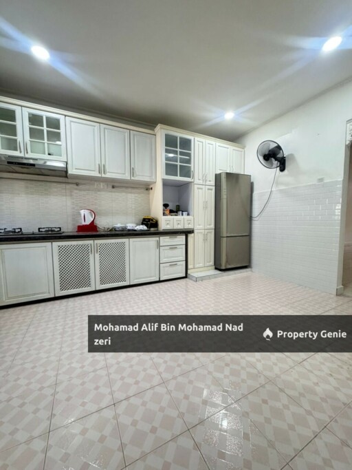 Rumah Cantik Teres 2 Tingkat For Sale !!! | Freegift