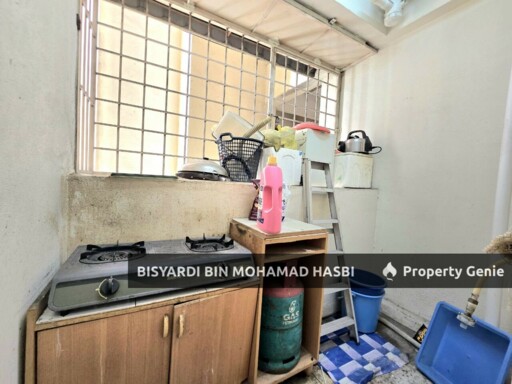 PANDAN UTAMA APARTMENT, LORONG PANDAN UTAMA, AMPANG .