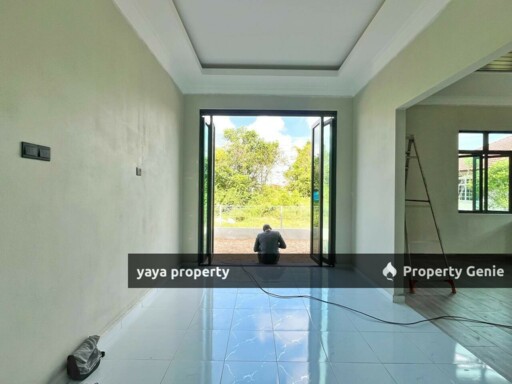 FOR SALE: BANGLO MODEN PADANG SIAM TANAH MERAH KELANTAN