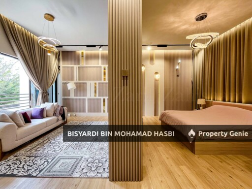 Fully Renovated & Fully Furnished Double  Storey Semi Detached Ficus Peak @ Denai Alam, Shah Alam.