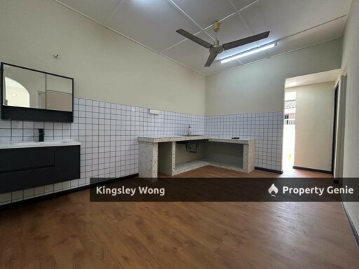 Bercham Single Storey Terrace House Near Chinese Area