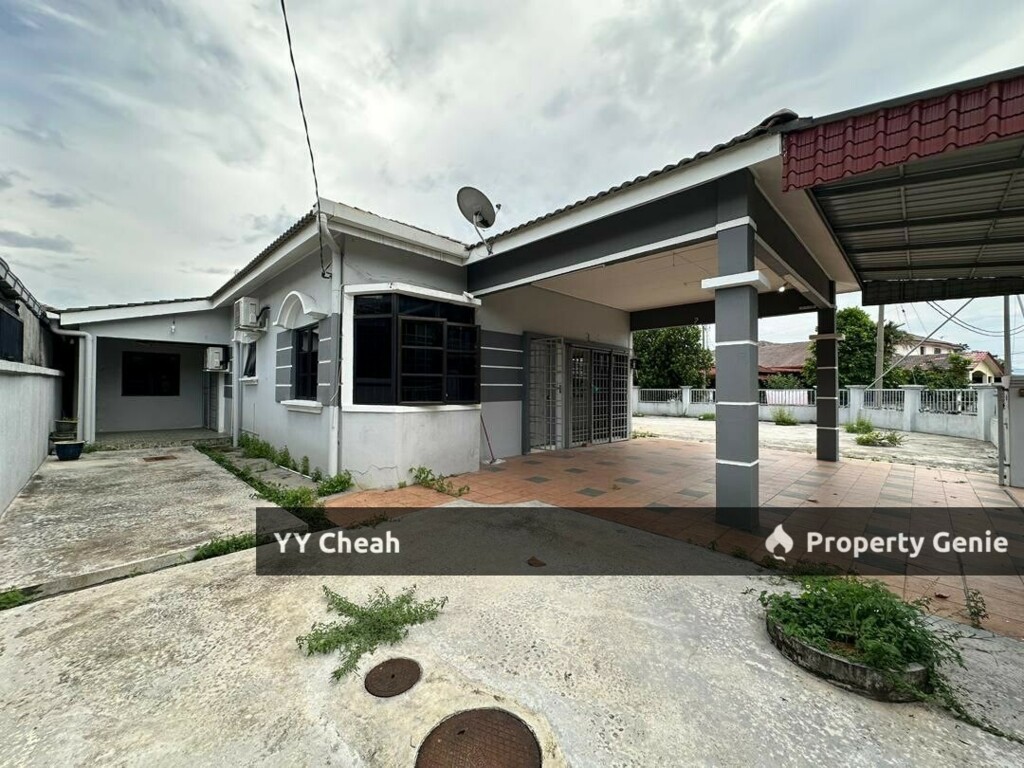 Bercham One Storey Bungalow Corner For Sale, Great Location