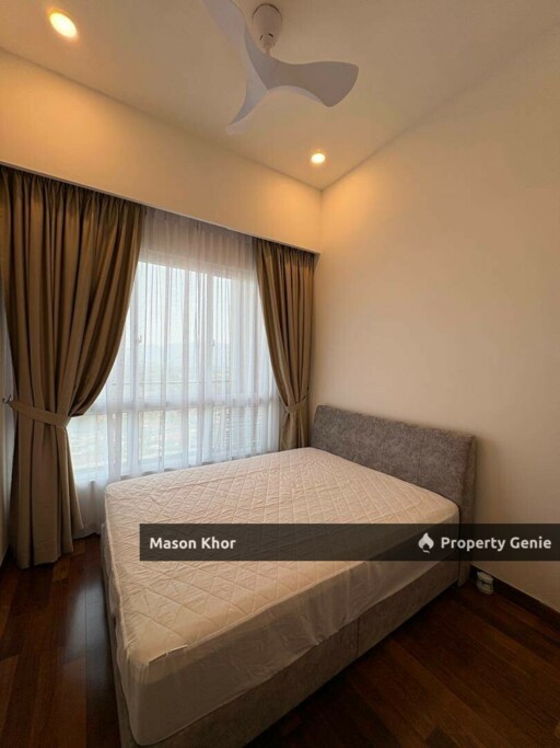CODRINGTON RESIDENCE MIDDLE FLOOR SEAVIEW 1407sf FULLY RENO & FURNISHED GEORGETOWN