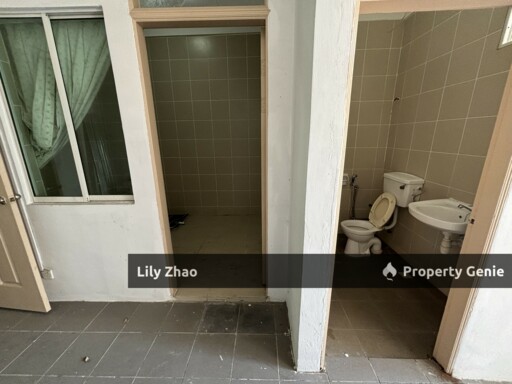 2-Storey Link-Detached House for Sale, 5Rooms, 5Bath, Taman Salut Perdana, behind Salut Commercials, Sepanggar KKIP, Kota Kinabalu