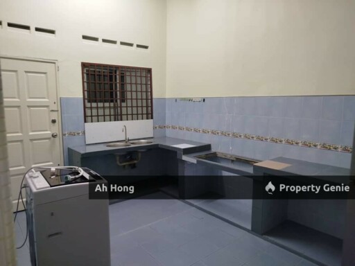 Bukit Indah / Single Storey / Corner Lot / Fully Furnished