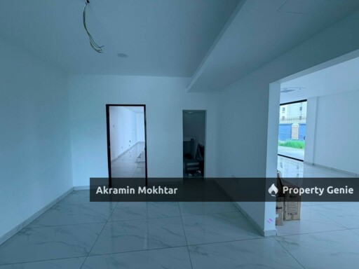 CORNER DOUBLE STOREY TERRACE, VILLA MAS 2, KIPARK SRI UTARA, OFF JALAN IPOH, KUALA LUMPUR.