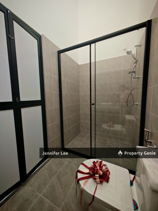 Full Loan, Guarded 22x76ft, 1sty Terrace House, Simpang Pulai, Ipoh
