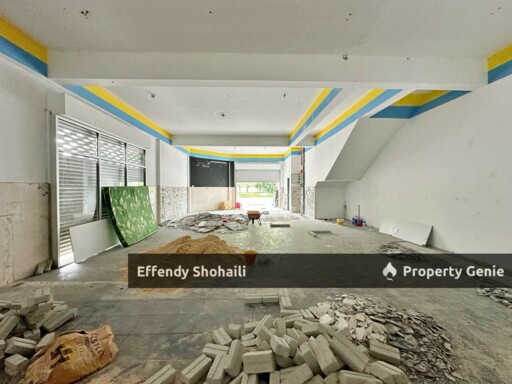 PUTRAJAYA PRESINT 11 SHOP OFFICE CORNER