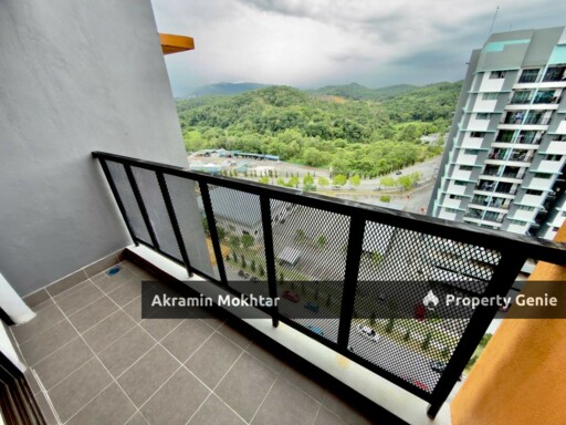 Freehold, Corner Unit & 2 Parking | Residensi Zamrud Kajang 2, Kajang Selangor .