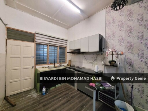 RENOVATED SINGLE STOREY TERRACE TAMAN DESA CEMPAKA, NILAI .