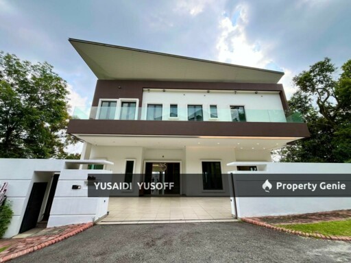 [FOR SALE/RENT, FREEHOLD] 3.5 STOREY BUNGALOW, COUNTRY HEIGHTS DAMANSARA, KUALA LUMPUR.