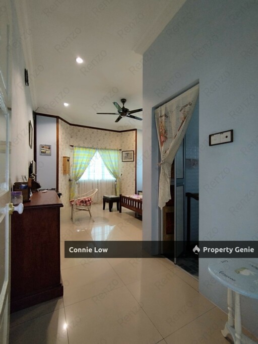 Pengkalan Pinggiran Double Storey Bungalow Well Keep Unit for Sale