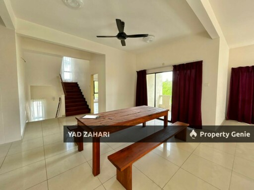Saujana Villa, Taman Prima Saujana, Kajang | 2.5 Storey Bungalow 5 Bedrooms | RM1.75M - Gated and Guarded, Freehold, Spacious Hall & Built Up