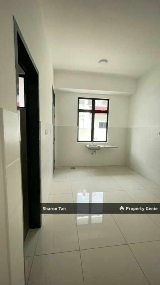 Perjiranan 8 Dato Onn 2 Storey Teracce Playground Unblock View