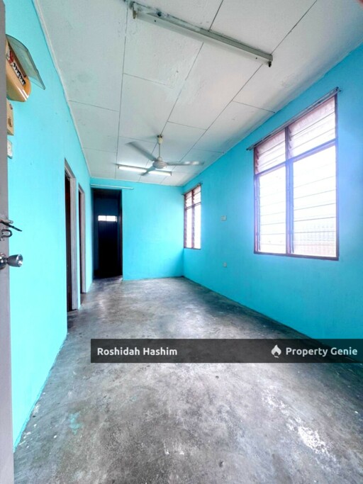 [Corner Lot] Teres Setingkat Taman Sri Serdang, Kepala Batas