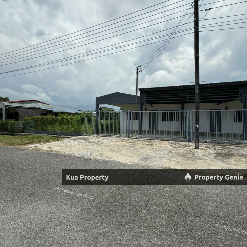 MIRI Single Storey Semi-detached House – For Sale Location: Tudan, Miri