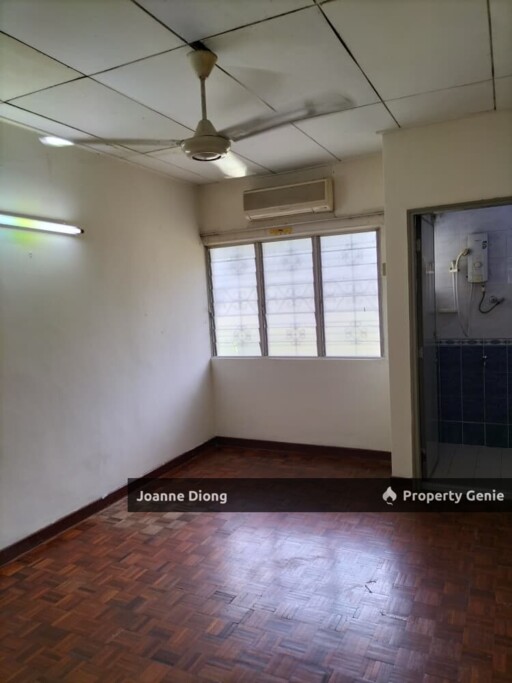 SS22 PJ Double Storey House