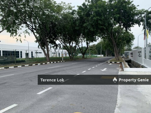 Warehouse Senawang Tuanku Jaafar, Sungai Gadut