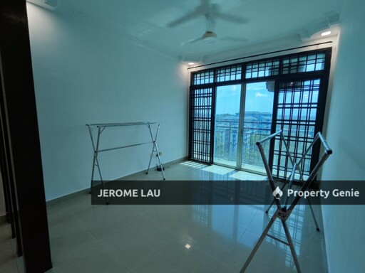 Middle room for rent kipark kip villa tampoi near paradigm mall
