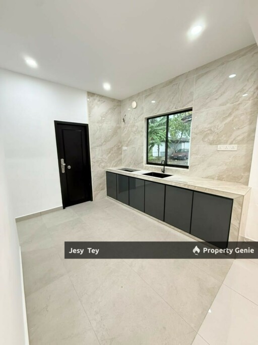 Taman Universiti Single Storey Terrace Corner Lot For Sales